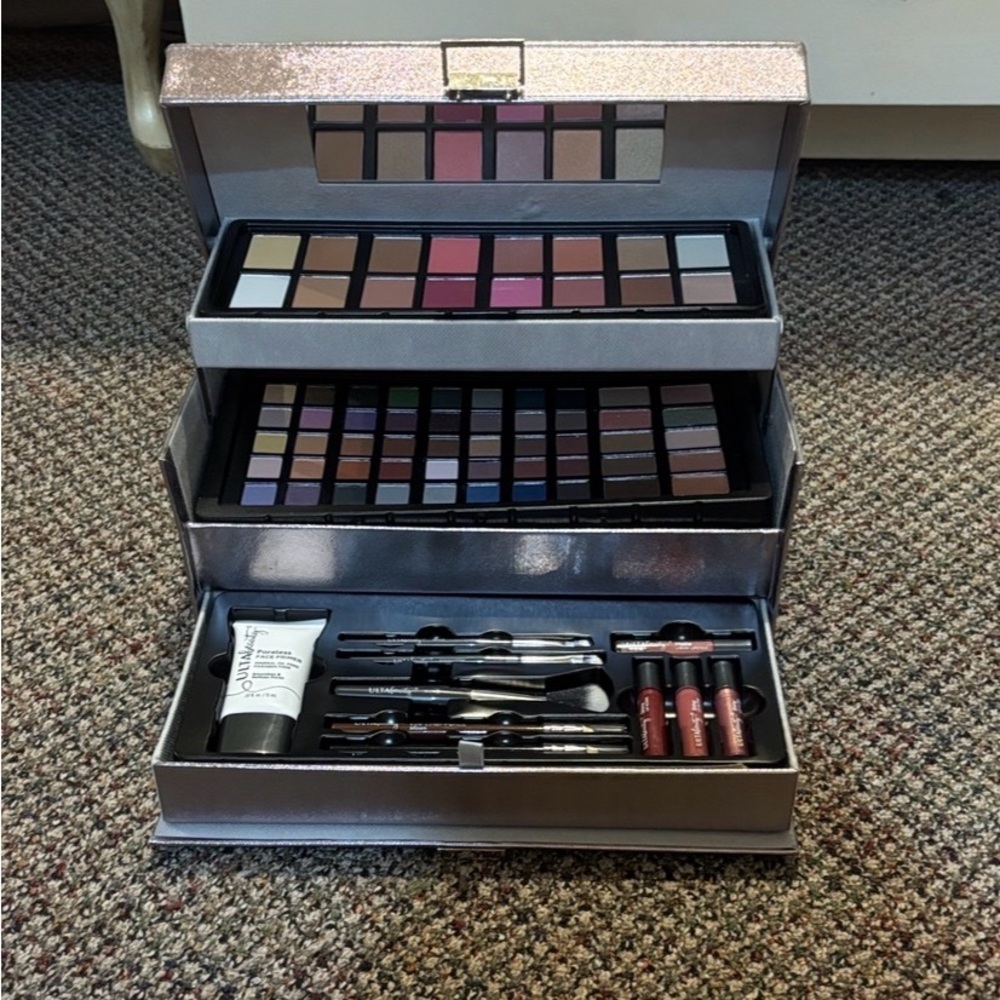Ulta Beauty Eyeshadow Palette with Pinks, Browns, and Creams